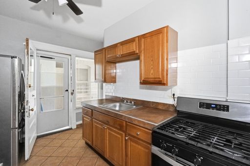 11003 Clifton Blvd, Cleveland, OH 44102