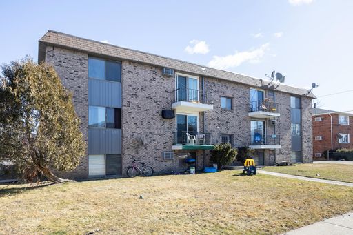 195 Mead Street, Unit 195-B18, North Tonawanda, NY 14120