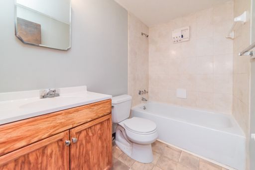 209 Caldwell Ave, Apt B, Wilmerding, PA 15148