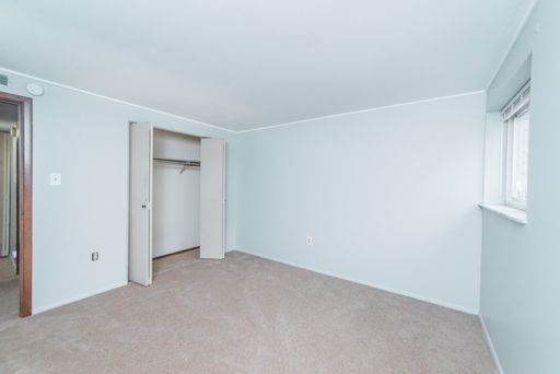 209 Caldwell Ave, Apt B, Wilmerding, PA 15148