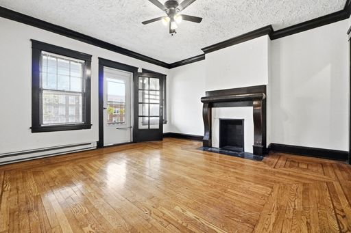 11117 Clifton Blvd #8, Cleveland, OH 44102