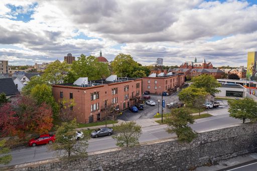 2075 Main Street, Unit 4, Buffalo, NY 14208