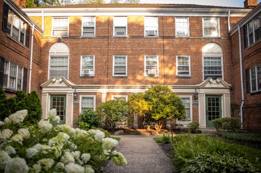 2571 North Moreland Blvd, D15, Shaker Heights, OH 44120