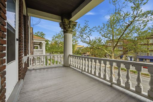 11003 Clifton Blvd, Cleveland, OH 44102