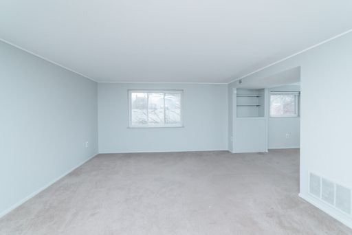 209 Caldwell Ave, Apt B, Wilmerding, PA 15148
