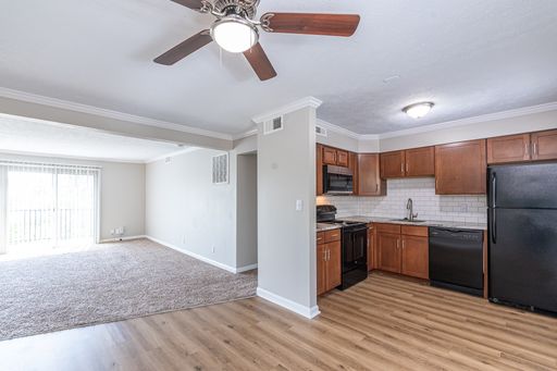 8194 Wooster Pike, 8194 - A, Cincinnati, OH 45227