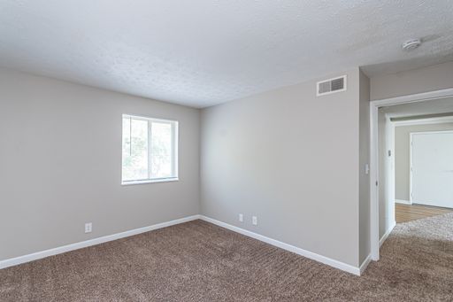 8194 Wooster Pike, 8194 - A, Cincinnati, OH 45227