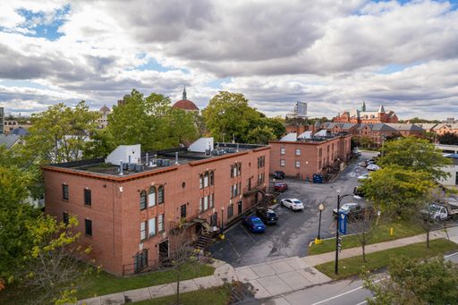 2075 Main Street, Unit 4, Buffalo, NY 14208