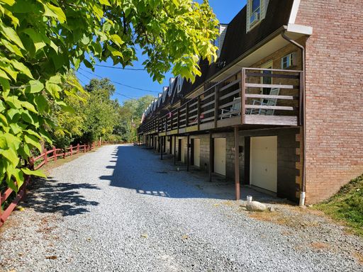 109 Starboard Villa Lane - Unit 113, Greensburg, PA 15601