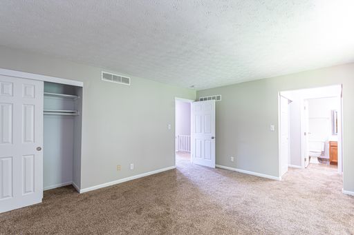 8218 Wooster Pike, 8218 - B (TH), Cincinnati, OH 45227