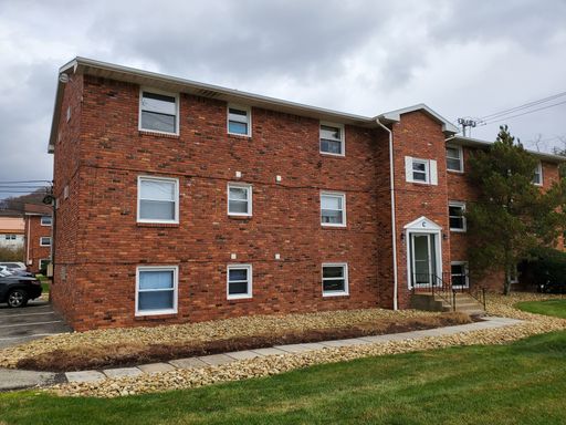 1005 Willowbrook Drive - Unit A02, Greensburg, PA 15601
