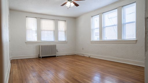 101 Central Square - Unit 09, Mt. Lebanon, PA 15228