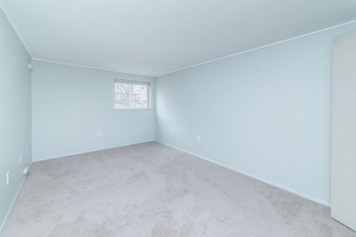 209 Caldwell Ave, Apt B, Wilmerding, PA 15148
