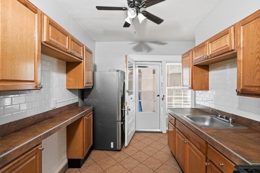 11003 Clifton Blvd, Cleveland, OH 44102