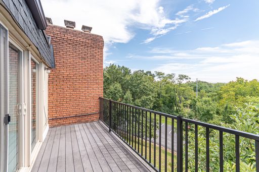 8194 Wooster Pike, 8194 - A, Cincinnati, OH 45227