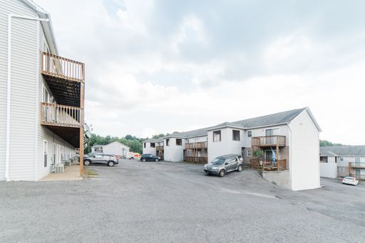 1201 Pinnacle Heights Drive , Morgantown, WV 26508