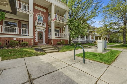11003 Clifton Blvd, Cleveland, OH 44102
