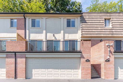 8218 Wooster Pike, 8218 - B (TH), Cincinnati, OH 45227