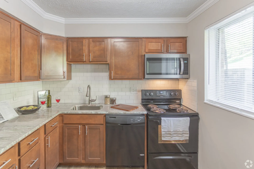 8206 Wooster Pike, 8206 - C, Cincinnati, OH 45227