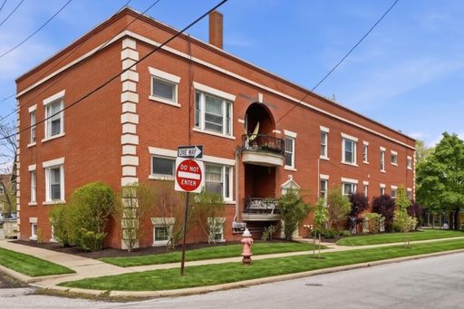 11003 Clifton Blvd, Cleveland, OH 44102