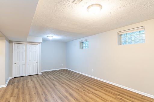 8218 Wooster Pike, 8218 - B (TH), Cincinnati, OH 45227