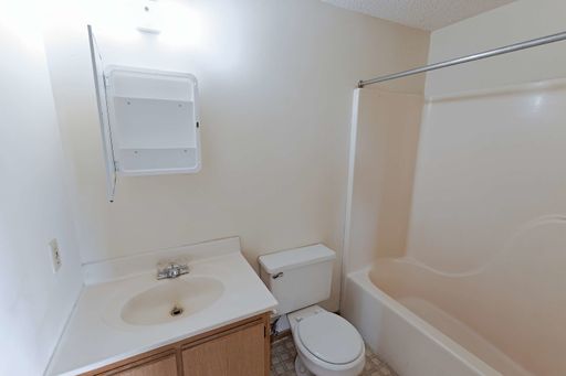 6371 Robinson Rd #22, Lockport, NY 14094