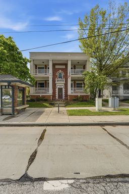 11003 Clifton Blvd, Cleveland, OH 44102