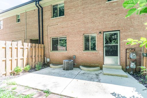 8218 Wooster Pike, 8218 - B (TH), Cincinnati, OH 45227