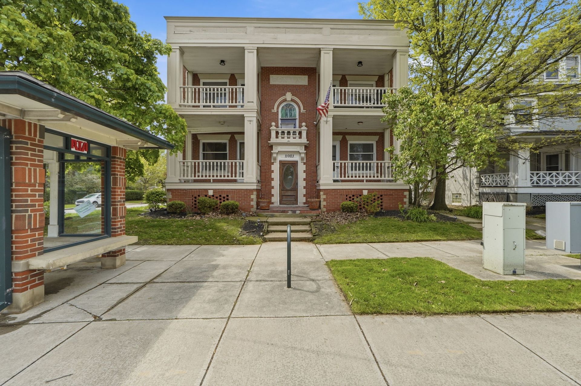 Cleveland Apartment: 11003 Clifton Blvd