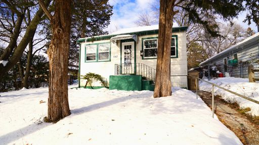 642 Cedar St, Madison, WI 53715