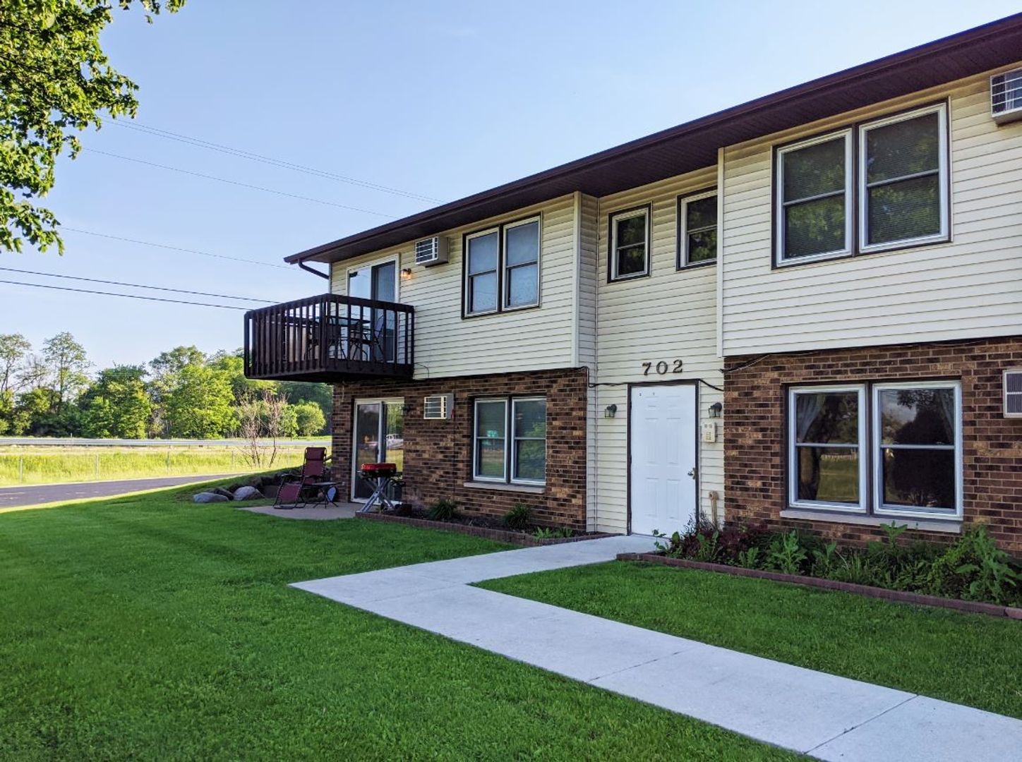 Madison Apartment: 702 Bewick Drive