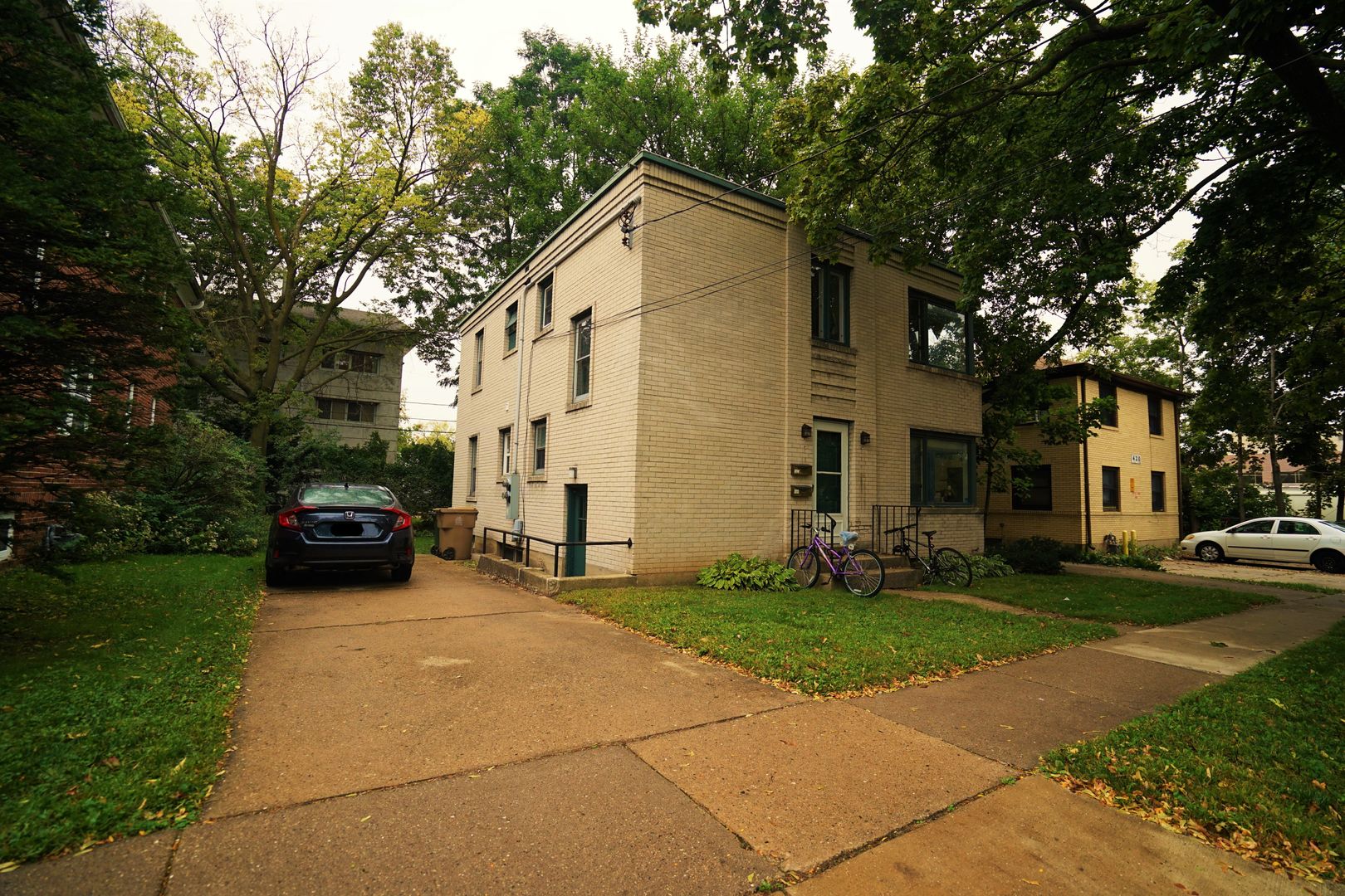 Madison Apartment: 416 Paunack Place