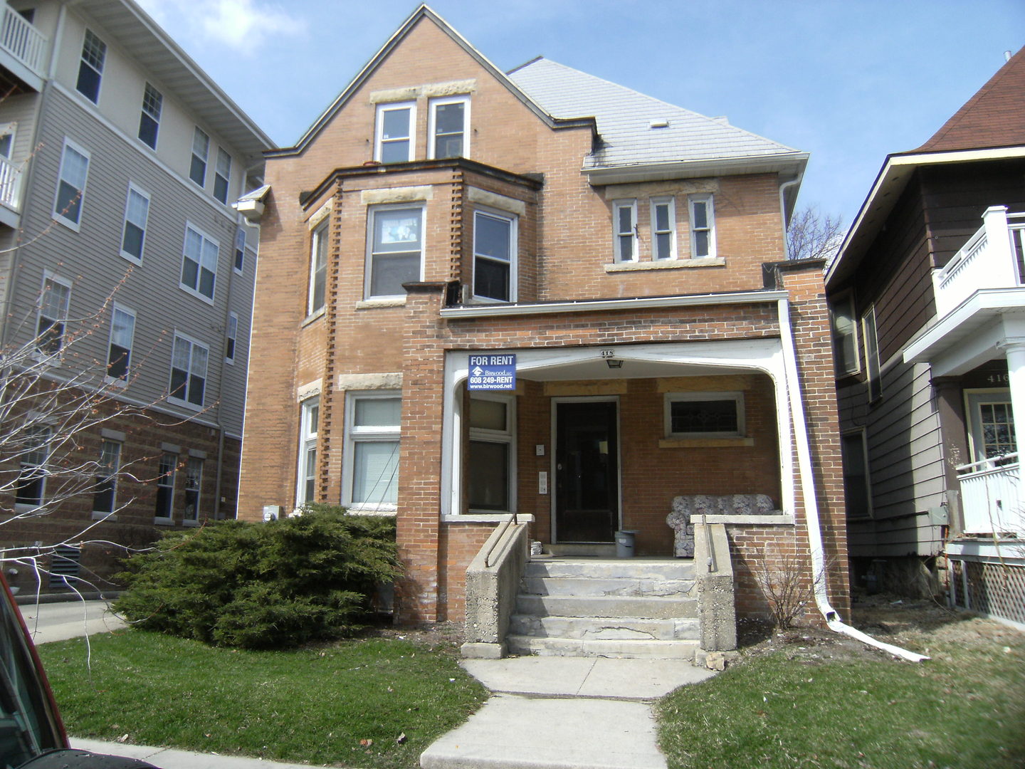 Madison Apartment: 418 W. Main St.