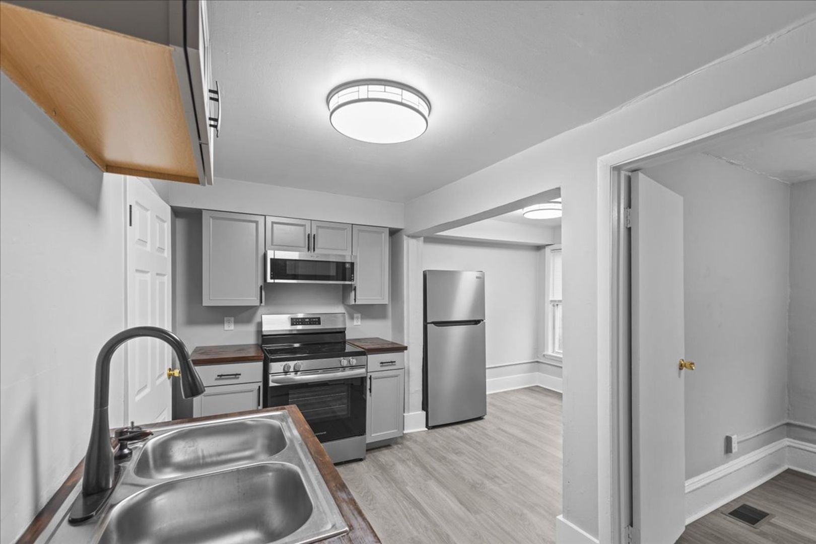 Burlington Apartment: 55-57 Rose Street