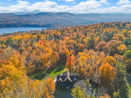 Large Log Cabin in Hinesburg - 448 Dynamite Hill Road
