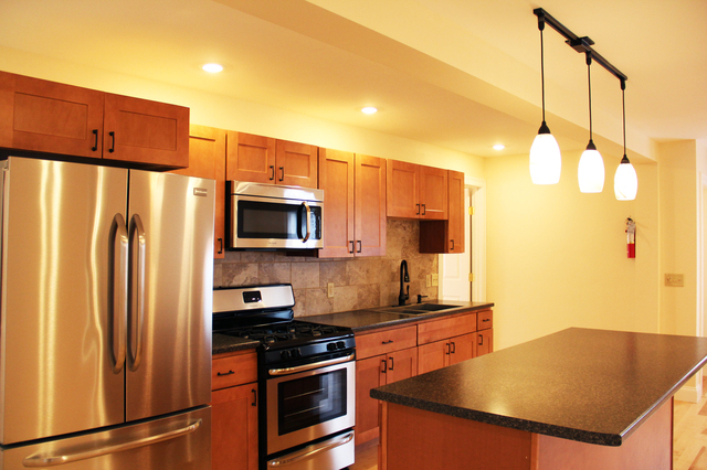 Burlington Apartment: 69 Spring St