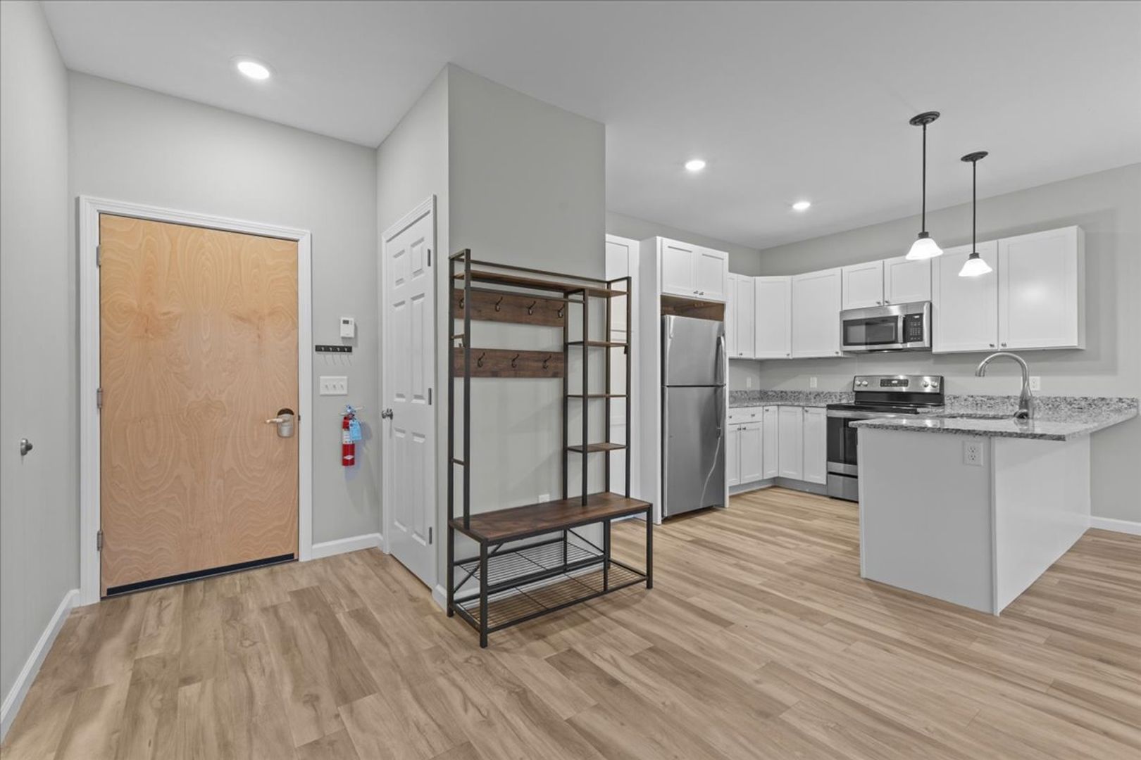 Williston Apartment: 323 Connor Way