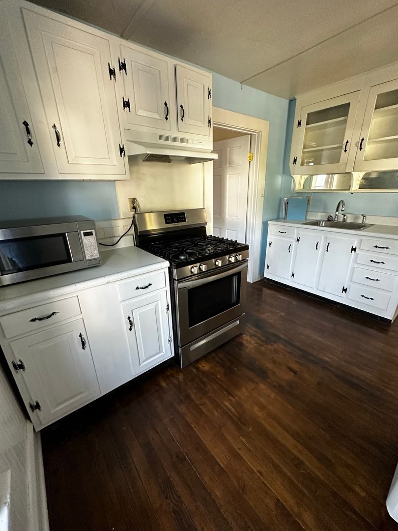 Burlington Apartment: 50-52 Howard St