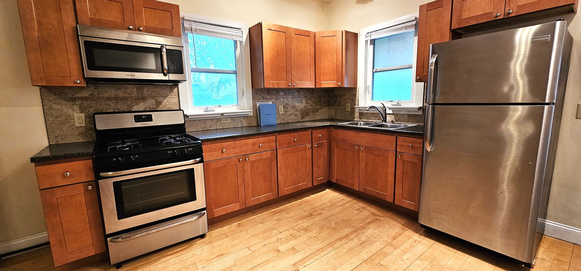 Burlington Apartment: 137 Park St