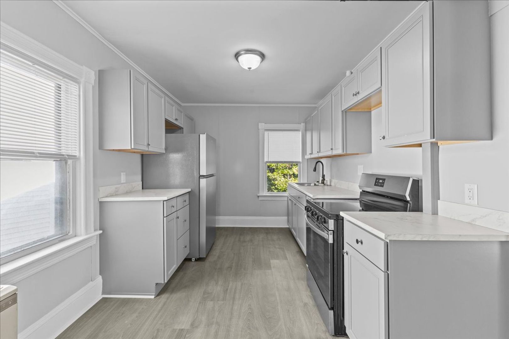 Burlington Apartment: 410 St Paul St