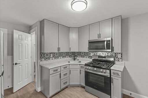 4BD in Burlington - Close to UVM - Available February 1st, 2027 – photo 1
