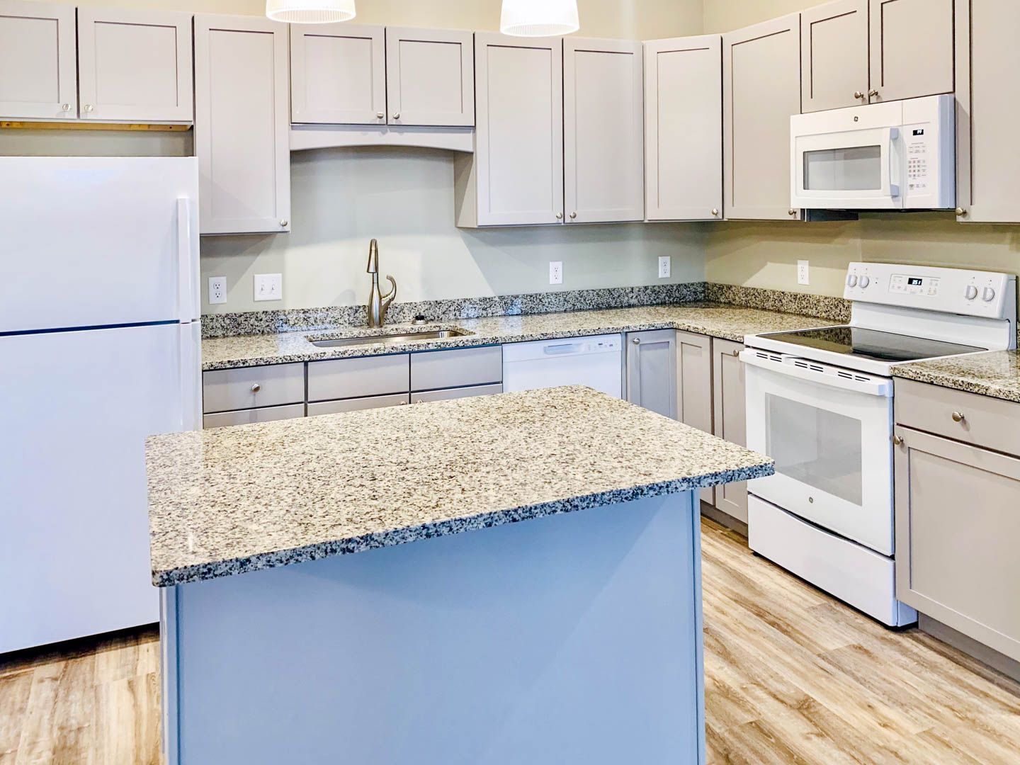 Williston Apartment: 32 Cottonwood Drive