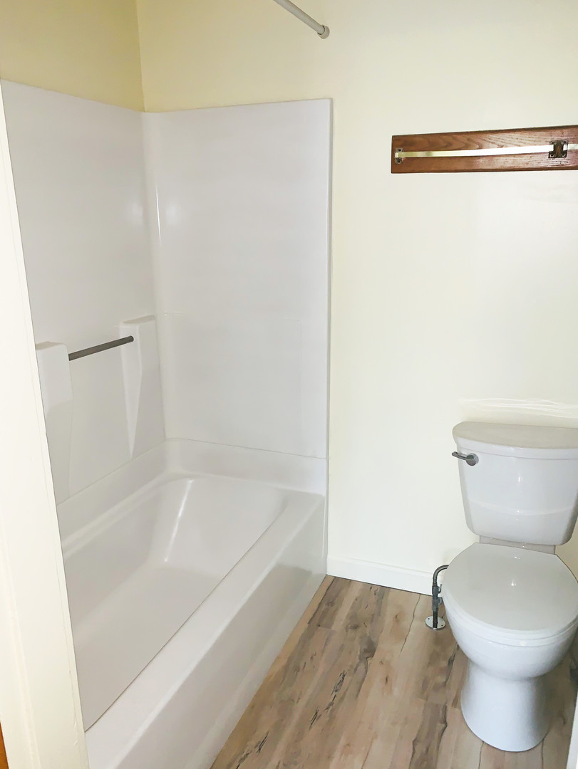 Burlington Apartment: 148 North Champlain St