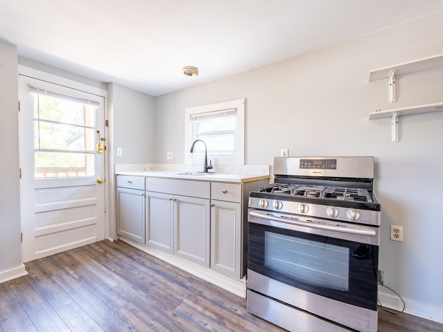 Burlington Apartment: 50-52 North Ave