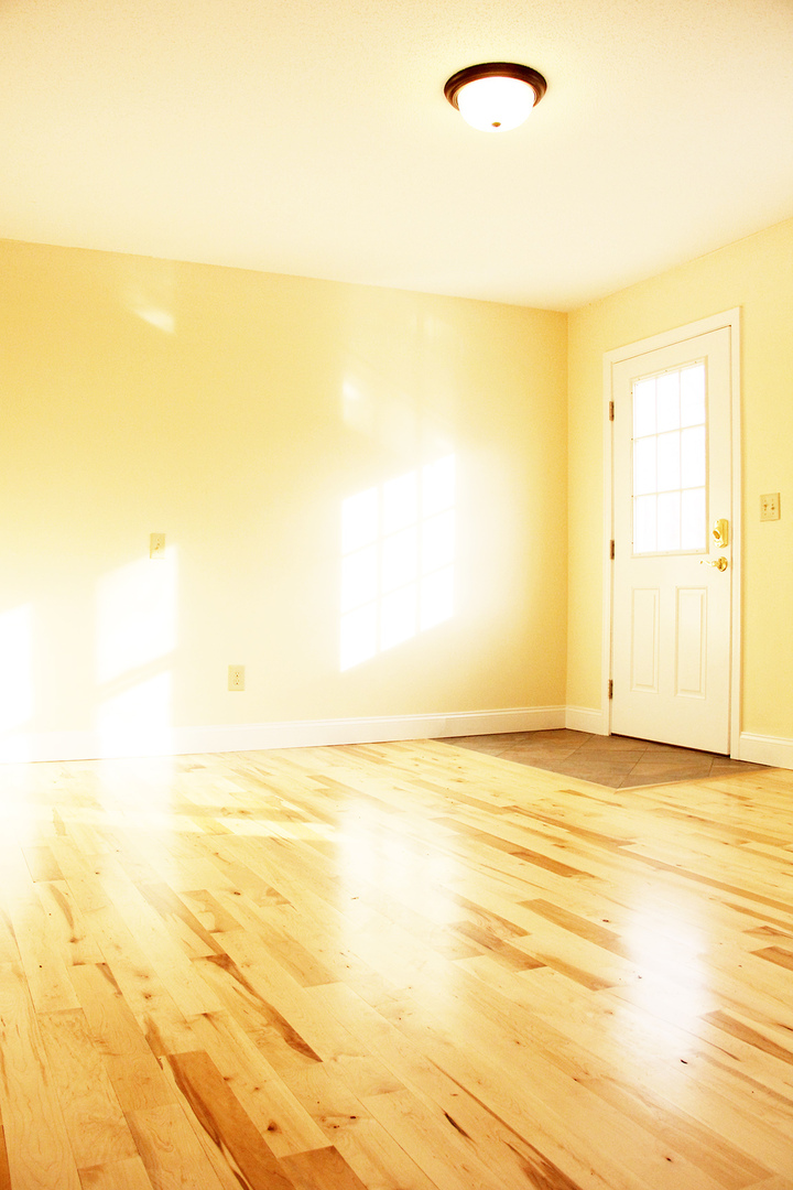 Burlington Apartment: 102 Park St