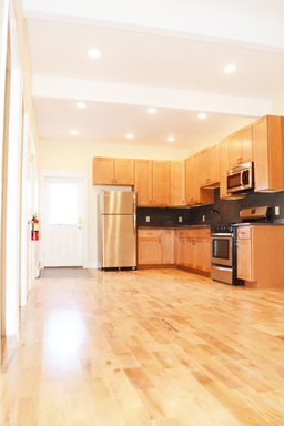 9 Bright St, Burlington, VT | 4 Bedroom, 2 Bathroom Apartment Near UVM & Downtown | June 2027 – photo 1