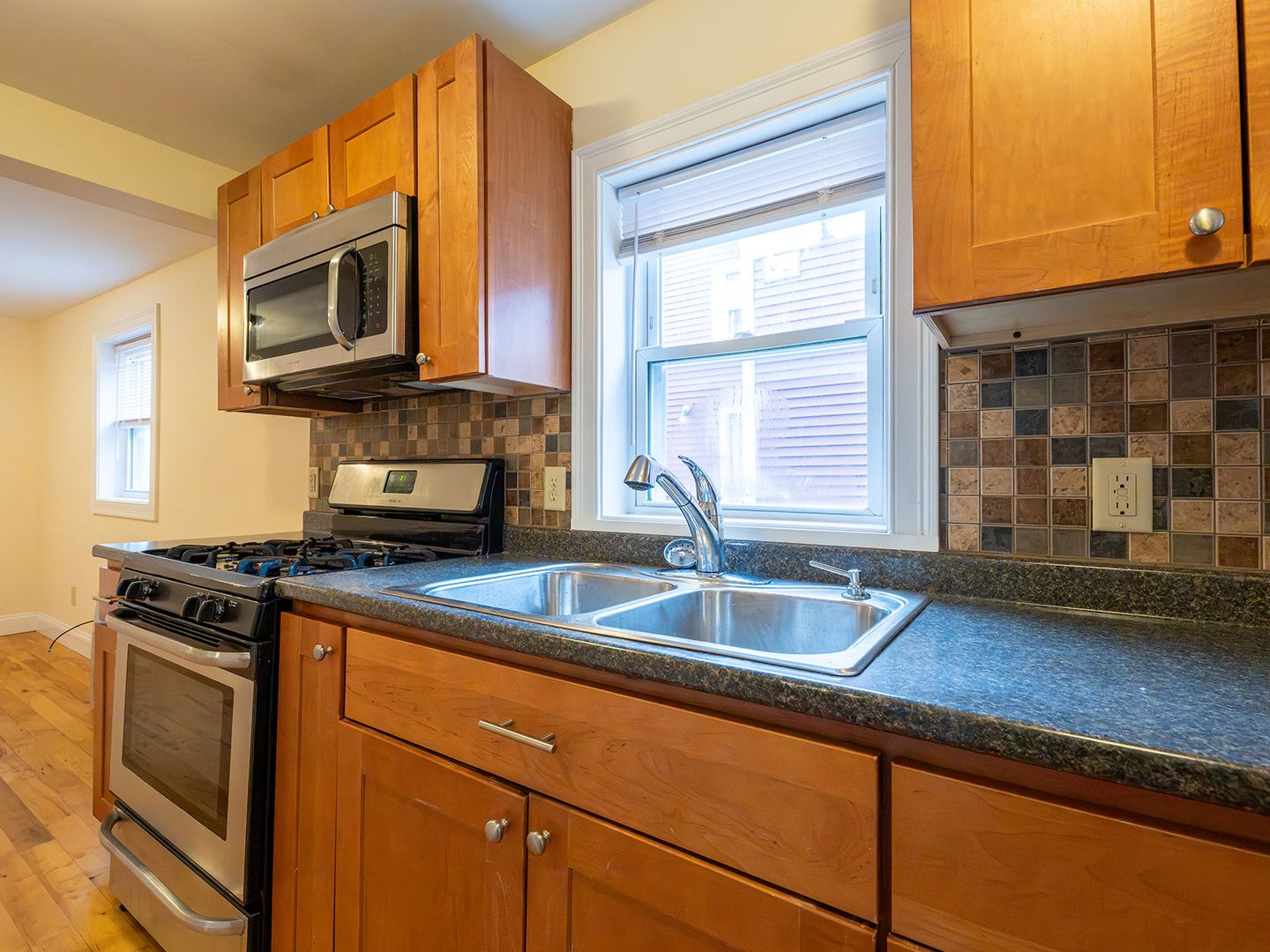 Burlington Apartment: 152 North St