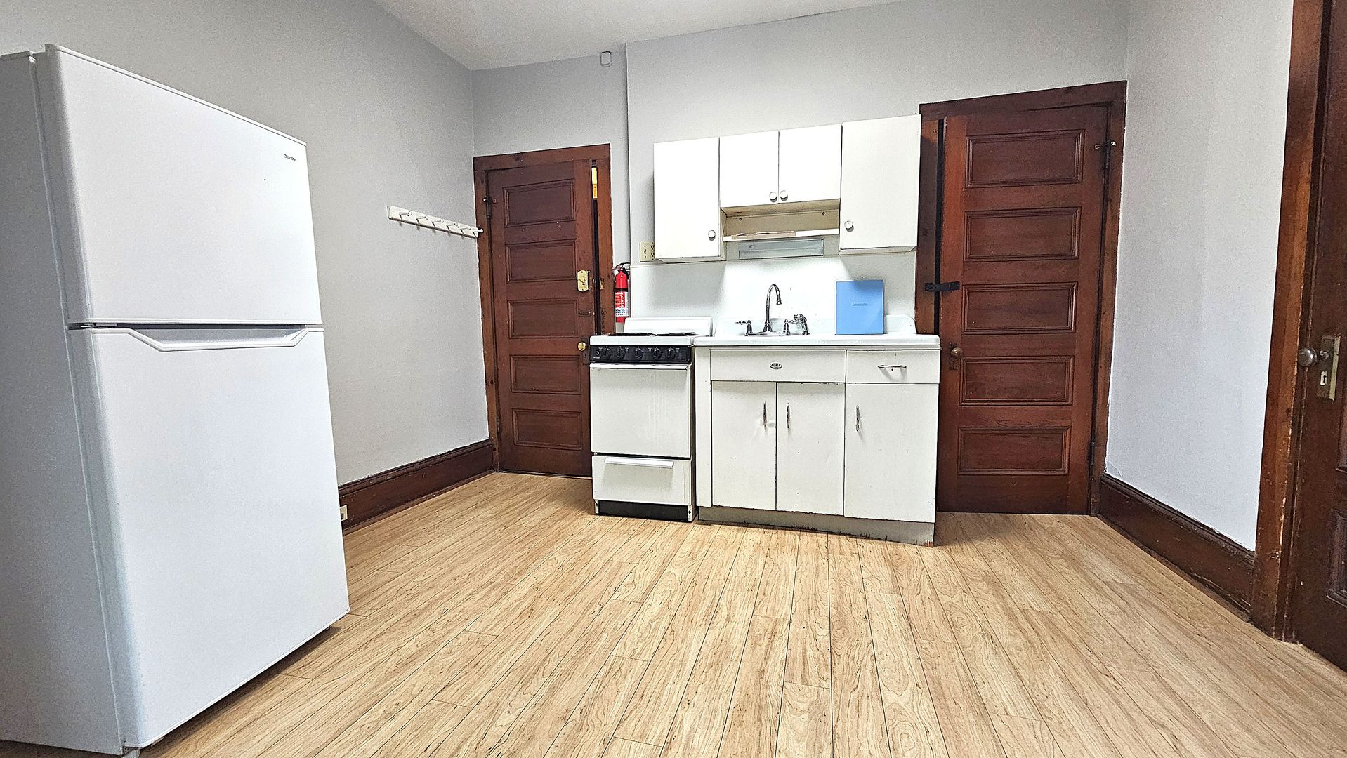 Burlington Apartment: 234 Pearl St