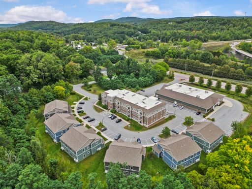 Available Now – Modern 2 Bedroom, 2 Bathroom Apartment in Essex, VT – Heat & Hot Water Included – photo 1