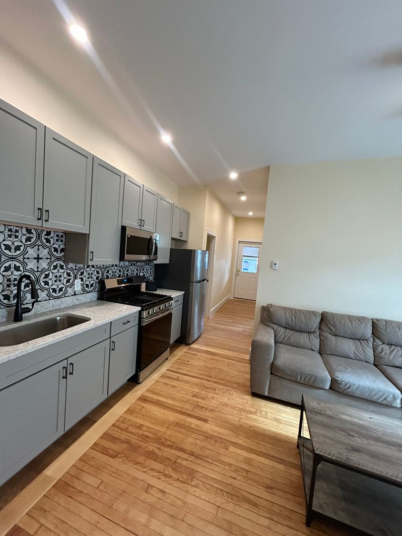 Burlington Apartment: 416 Pearl Street